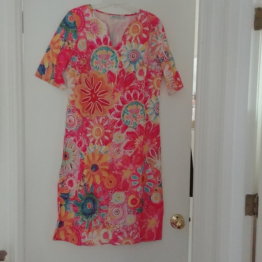 MissLook Medium Bright Pink Floral Midi Dress, NWOT, Never Worn